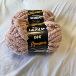 Bernat Blanket Big Yarn Pink Dust Loft of 2 10.5oz 300g Chunky Knit Super Bulky